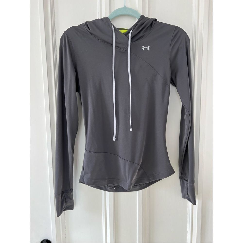 Under Armour gray lightweight athletic hoodie with thumbholes M